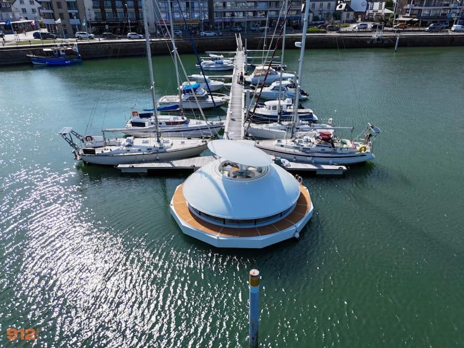 Anthenea Suite Hoteliere Flottante Perros-Guirec Exteriör bild